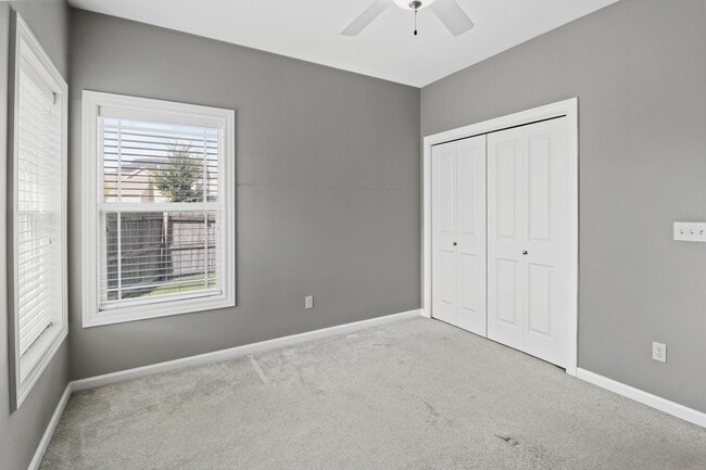 Building Photo - 3003 E Stillwater Landing