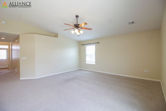 Building Photo - Beautiful Home on Corner Lot!