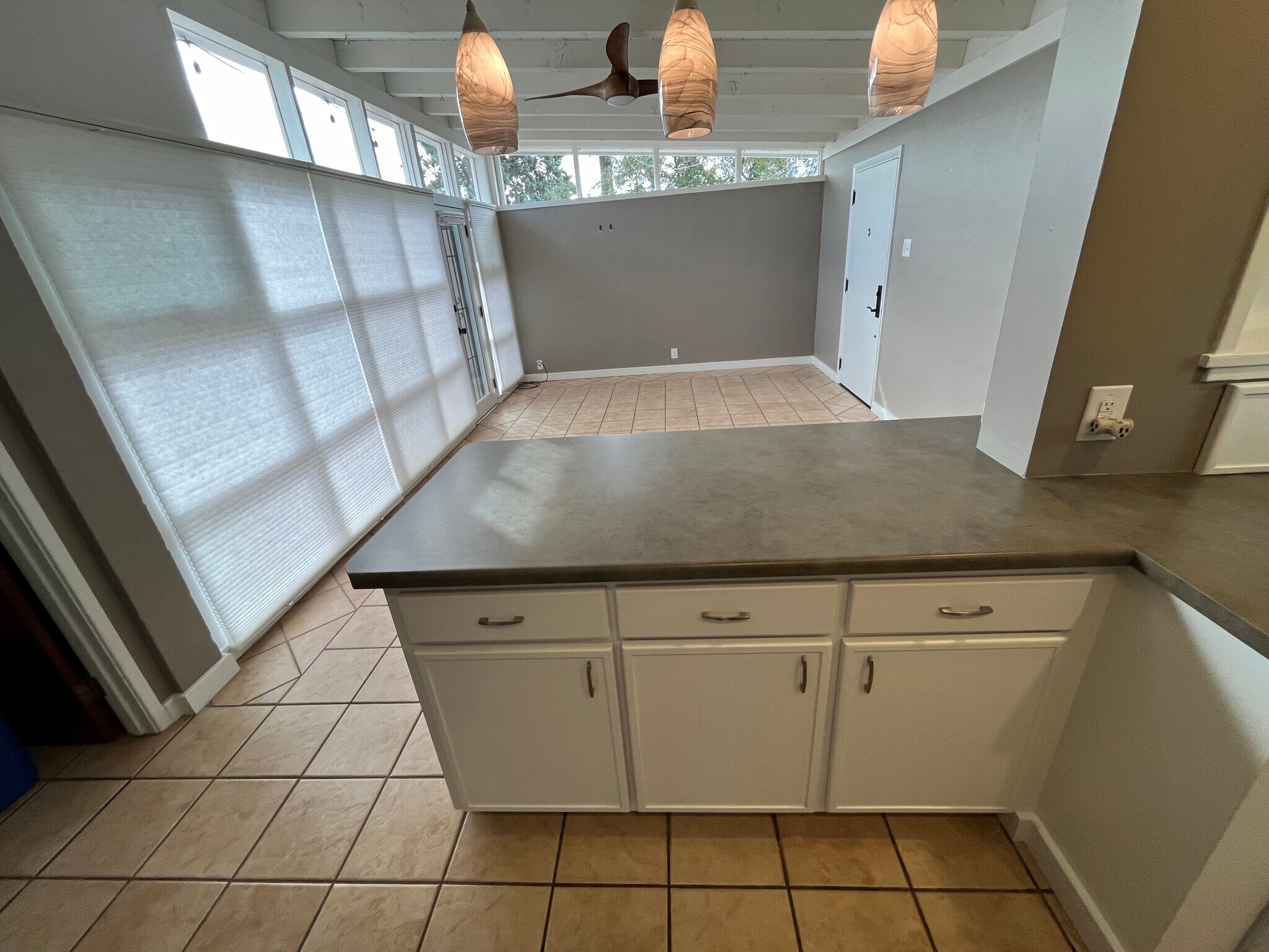 Building Photo - 4208 Mesa Grande Pl SE
