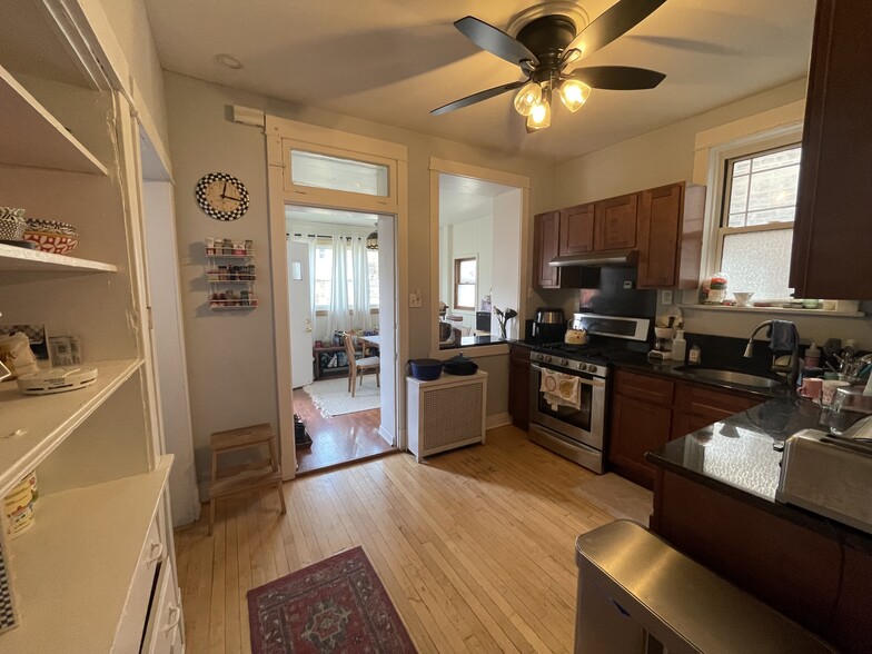 Building Photo - 4858 N Talman Ave