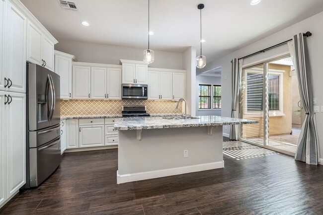 Building Photo - Gorgeous and spacious home in Gilbert, AZ!