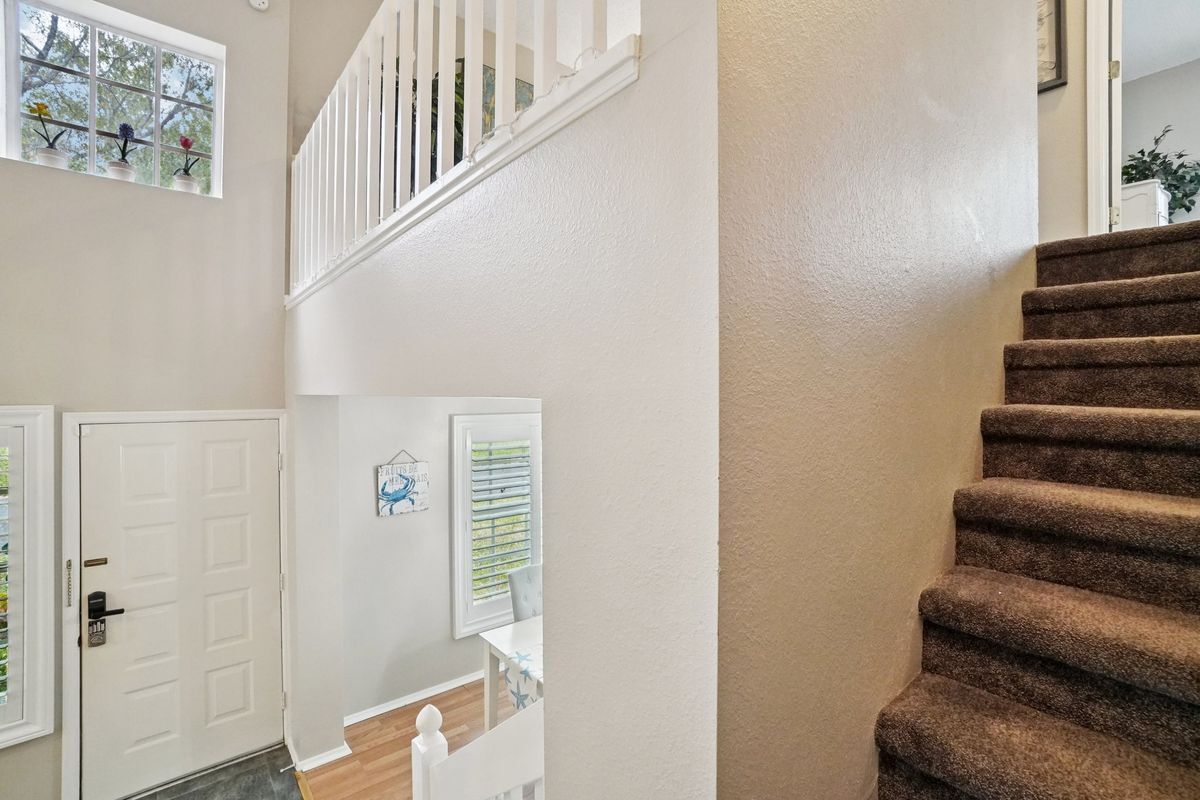 Building Photo - 2243 Andover Cir