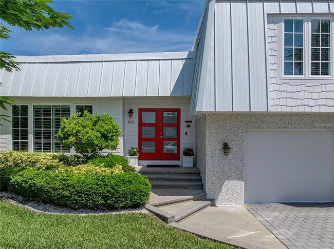 Building Photo - 829 59th Ave