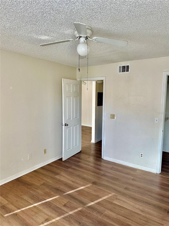 Building Photo - 4630 Commander Dr