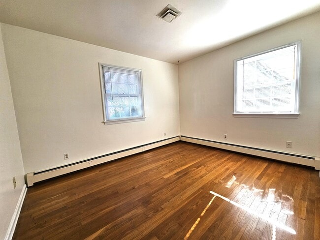 Building Photo - 27820 Crooked Oak Ln