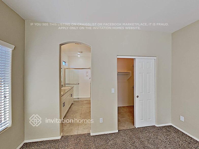 Building Photo - 13779 W Maui Ln