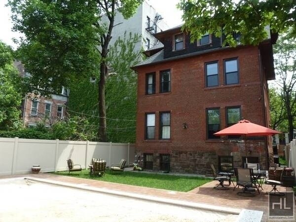 Building Photo - PARK PLACE