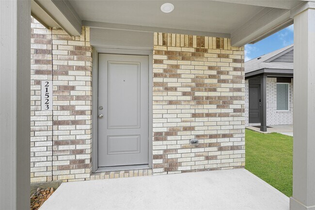 Building Photo - 21523 Willow River Canyon Ln