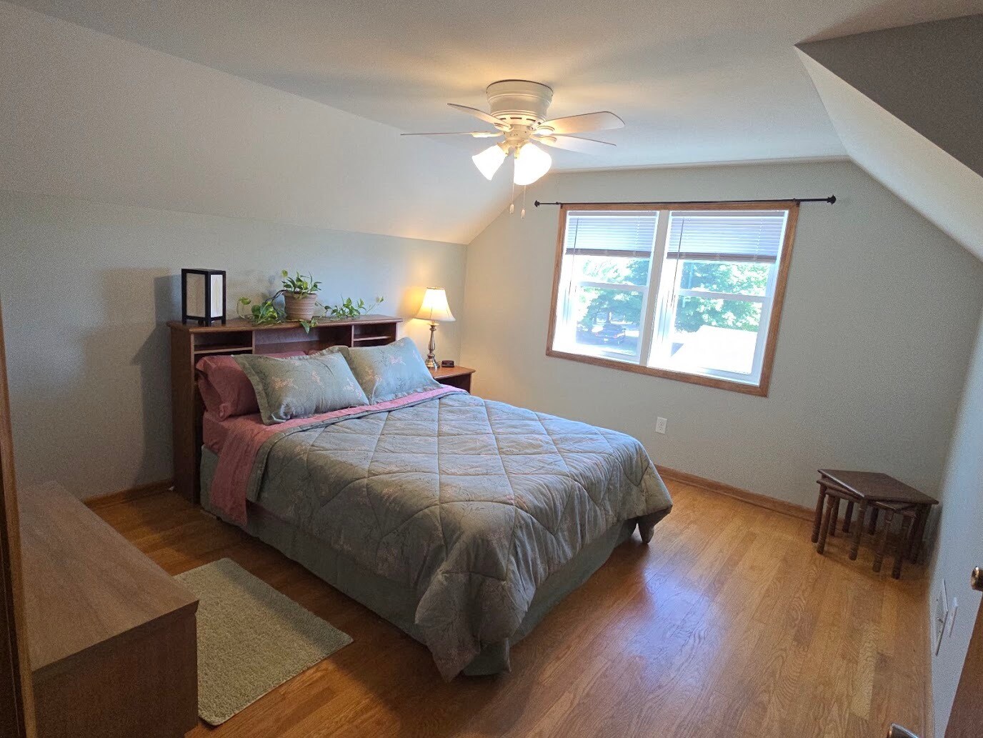 Upper S Bdrm - 849 County Road K