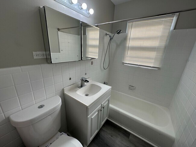 Building Photo - 3-Bed, 2-Bath Home with Finished Basement