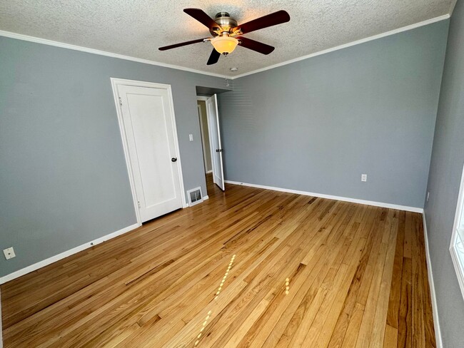 Building Photo - Bittersweet memories, Full Beautiful Remodel Highly Desired Lincoln Neighborhood