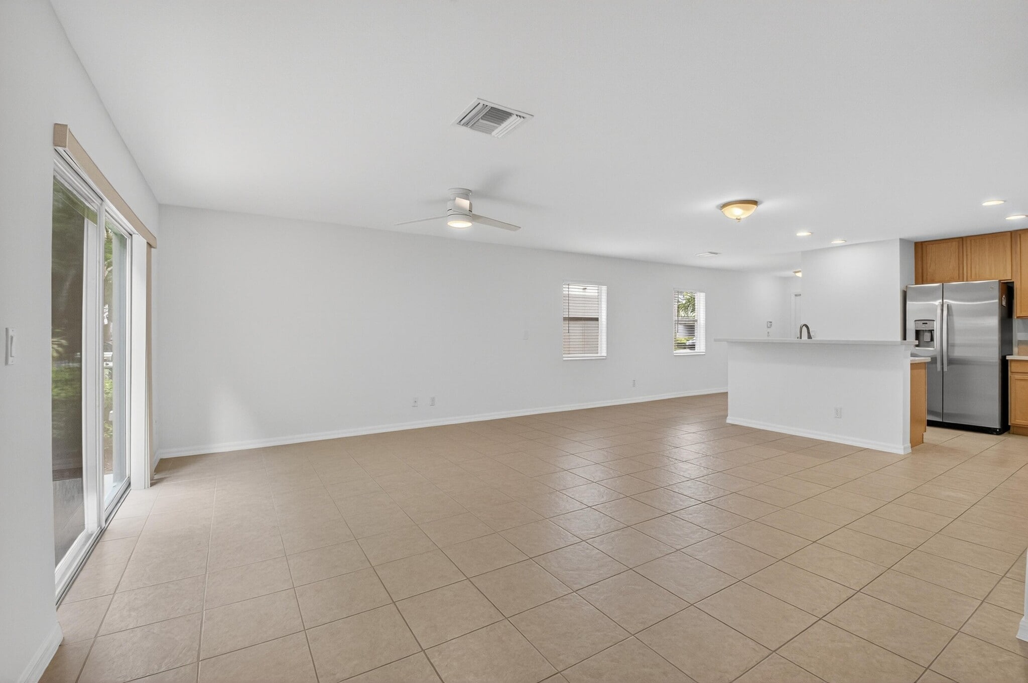 Building Photo - 16206 Sierra Palms Dr