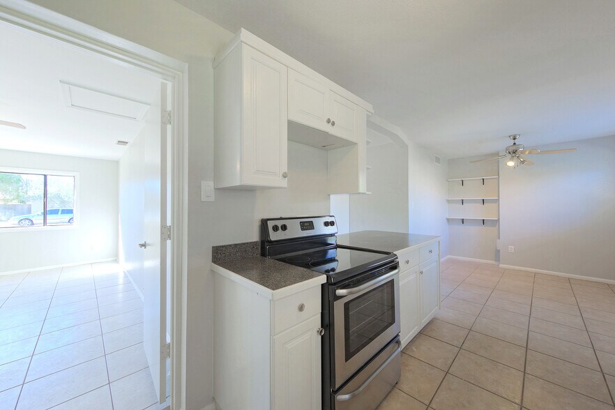 Building Photo - 1206 West 9th Street