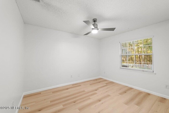 Building Photo - 11434 Wandering Pines Ln