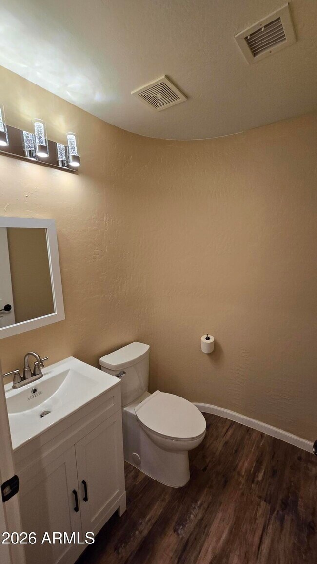 Building Photo - 9658 W Pinnacle Vista Dr