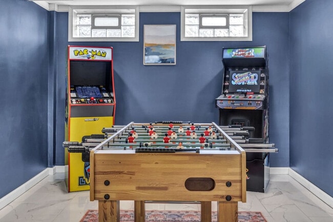 Building Photo - 1036 Union Ave