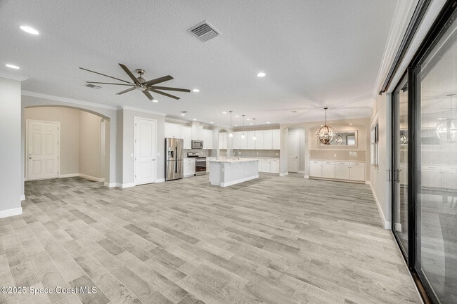 Building Photo - 3174 Addison Dr
