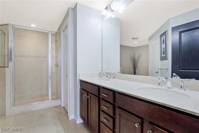 Building Photo - 5793 Cape Harbour Dr