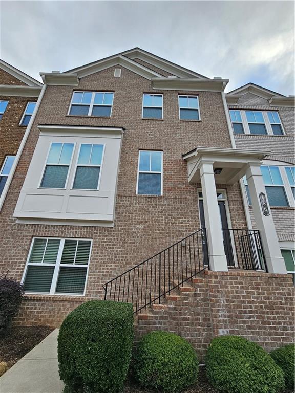 Building Photo - 650 Sunset Park Dr