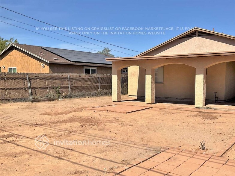 Building Photo - 250 Dakota St