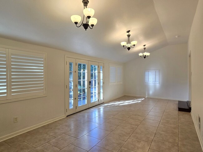 Building Photo - Large Campbell Home, Remodeled Inside, Gorgeous Kitchen, Large Master Suite, A/C, Beautiful Yards!