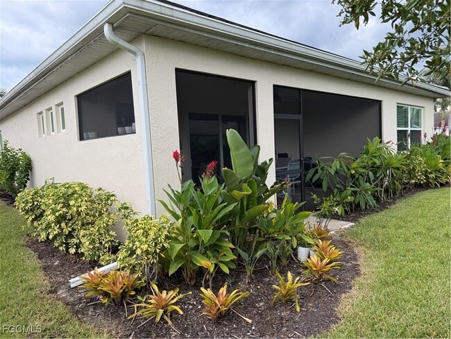 Building Photo - 16542 Crescent Beach Way