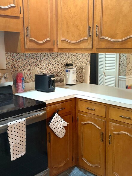 Building Photo - 5326 Main St