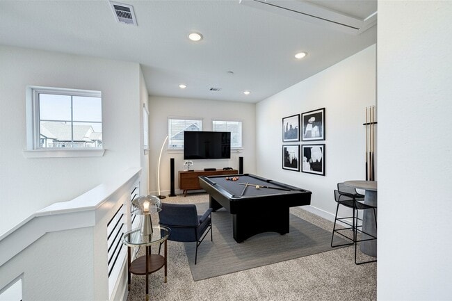 Building Photo - 7643 Meadow Mouse Ln