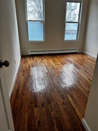 Building Photo - 4392 Park Ave