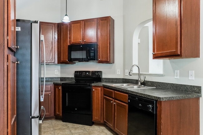 Building Photo - 329 Braxman Ln