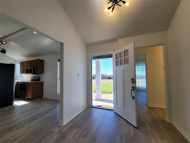 Building Photo - 208 Newcastle Dr
