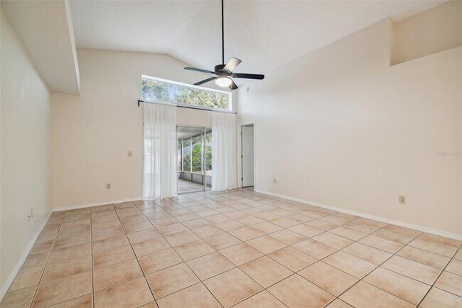 Building Photo - 2342 Tioga Dr