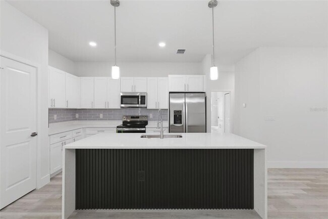 Building Photo - 16475 SE 89th Terrace