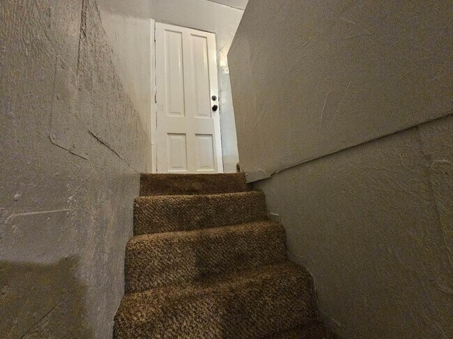 Building Photo - 1807 E 37th Ave