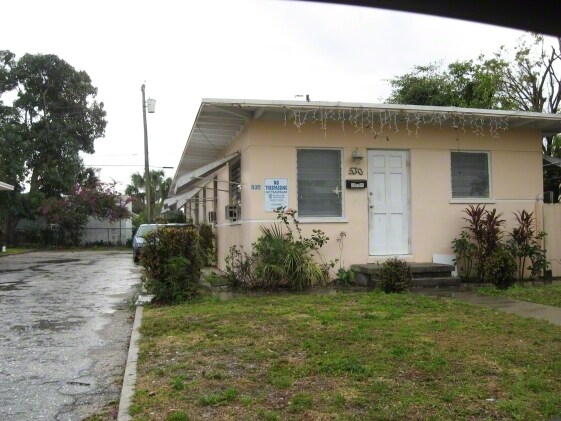 Building Photo - 528-530 W 44th St