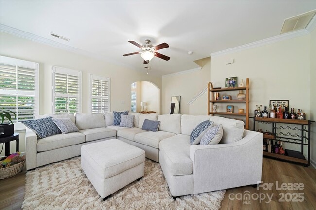 Building Photo - 10606 Trolley Run Dr