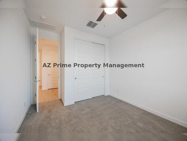 Building Photo - 16870 W Las Palmaritas Dr