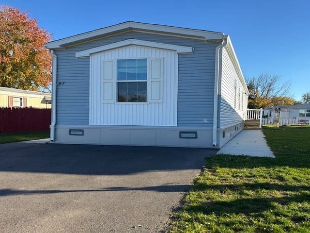 Building Photo - 41 Del Ct W