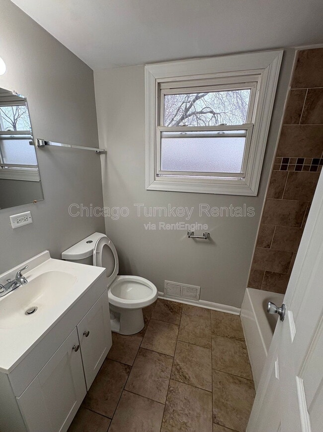 Building Photo - 3901 167th Pl