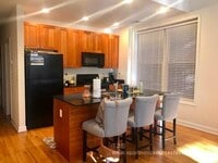 Building Photo - 2049 N Sheffield Ave