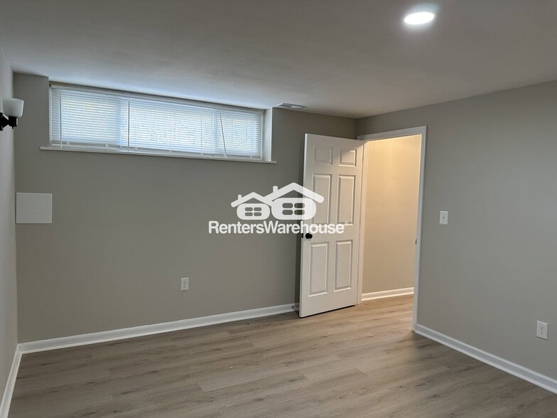 Building Photo - 1023 Cedarcroft Rd