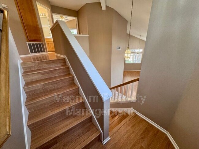 Building Photo - 40475 Crystal Aire Ct