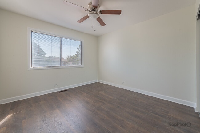 Building Photo - 713 Mariners Point