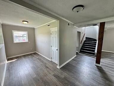 Building Photo - 203 N Lake Dr