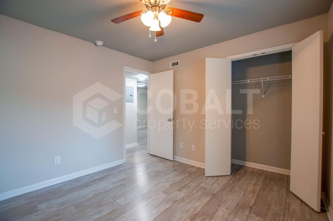 Building Photo - 271 Glen Iris Dr NE