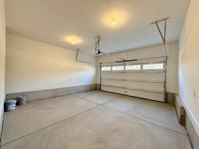 Building Photo - 2803 Fordwood Dr