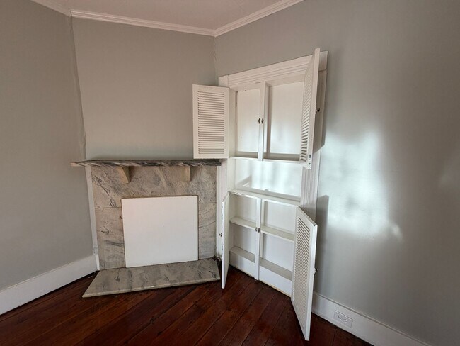 Building Photo - Statesville Downtown - 1BD / 1BA