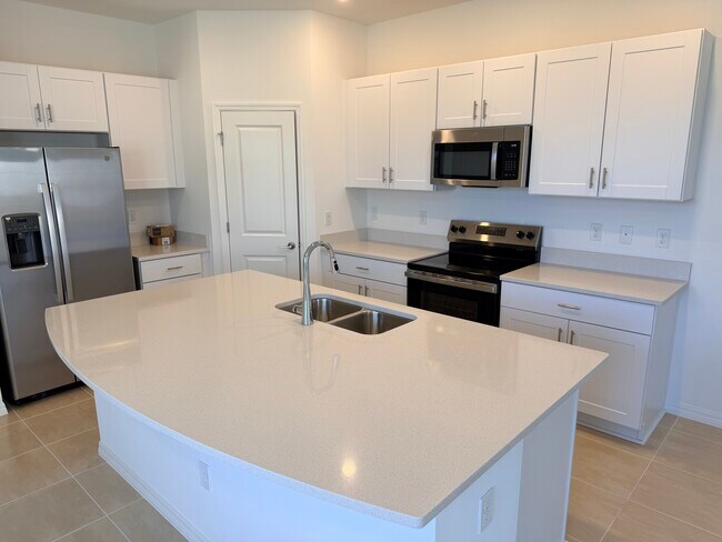 Building Photo - 16533 Bergamo Pl