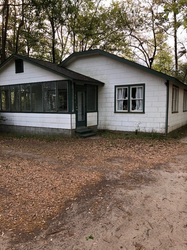 Building Photo - Marsh View Ranch