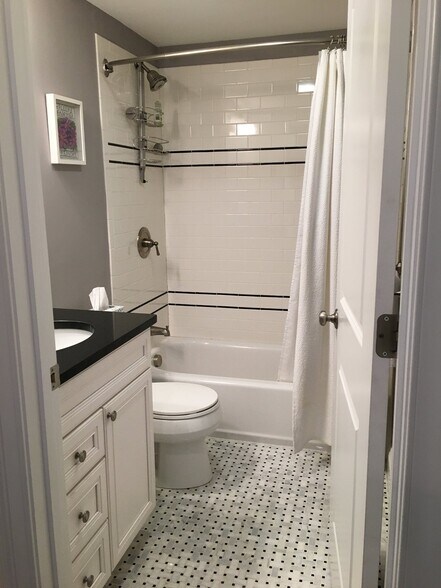Building Photo - 139 Tremont St